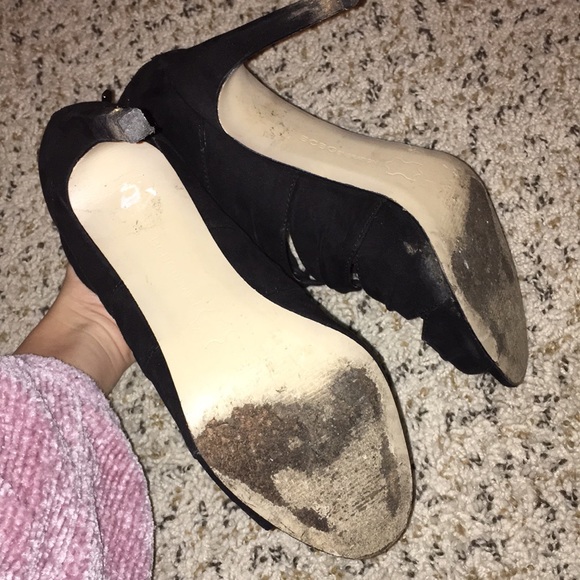 BCBG Generation black lace up heels - Picture 4 of 4